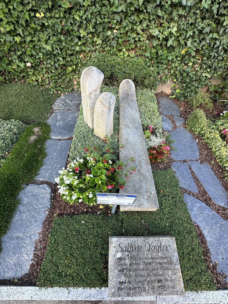 Mustergrab Gärtnerei Tröltzsch