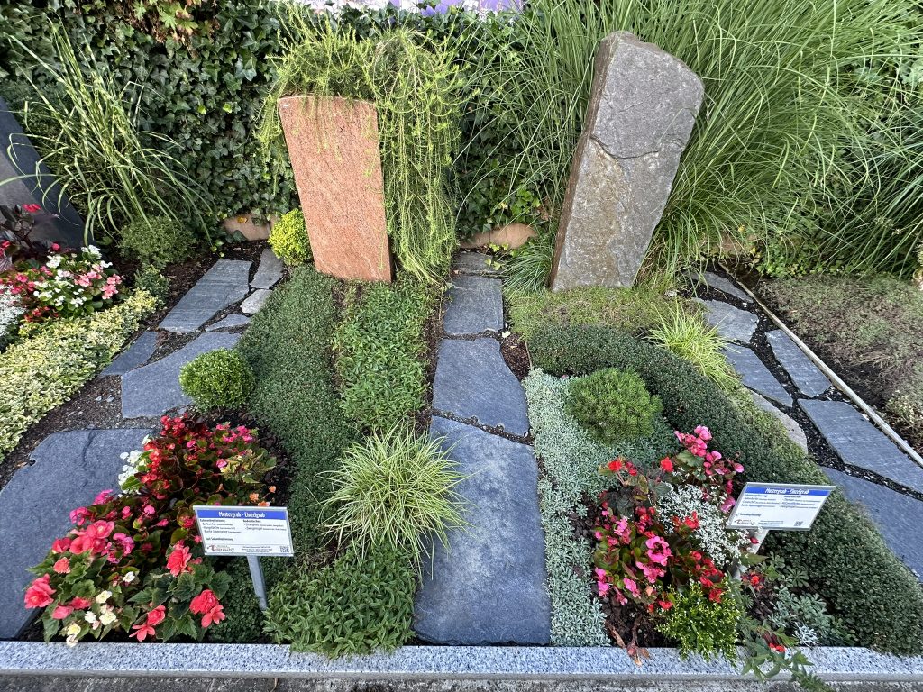 Mustergrab Gärtnerei Tröltzsch