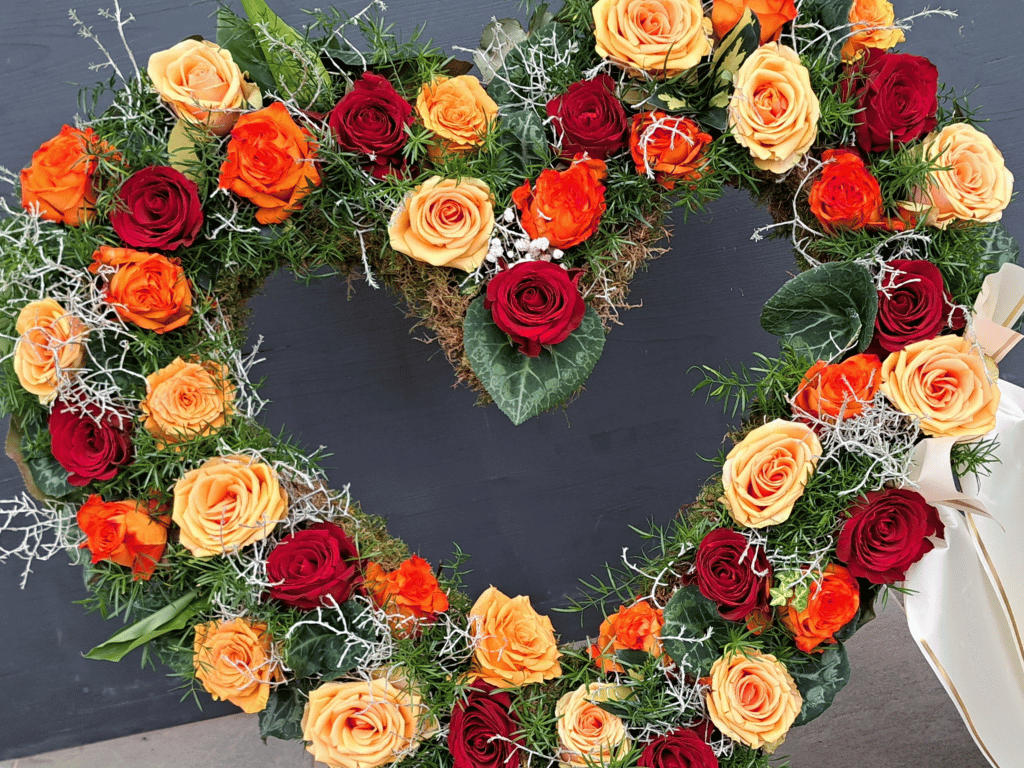 Kränze - klassisch oder modern gebunden, mit Trauerschleifen und Ihrem persönlichen Grußwort.